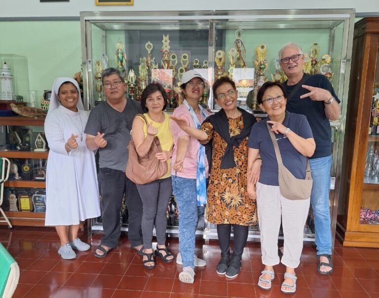DATANG DARI SWISS, NOSTALGIA DI DENA UPAKARA  DAN KUNJUNGI DI HKI – SEDAYU